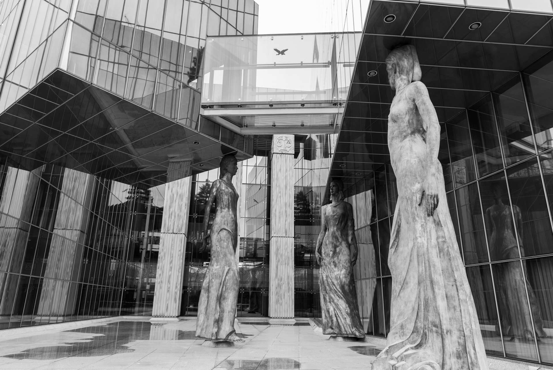 Kto pilnuje samych strażników?